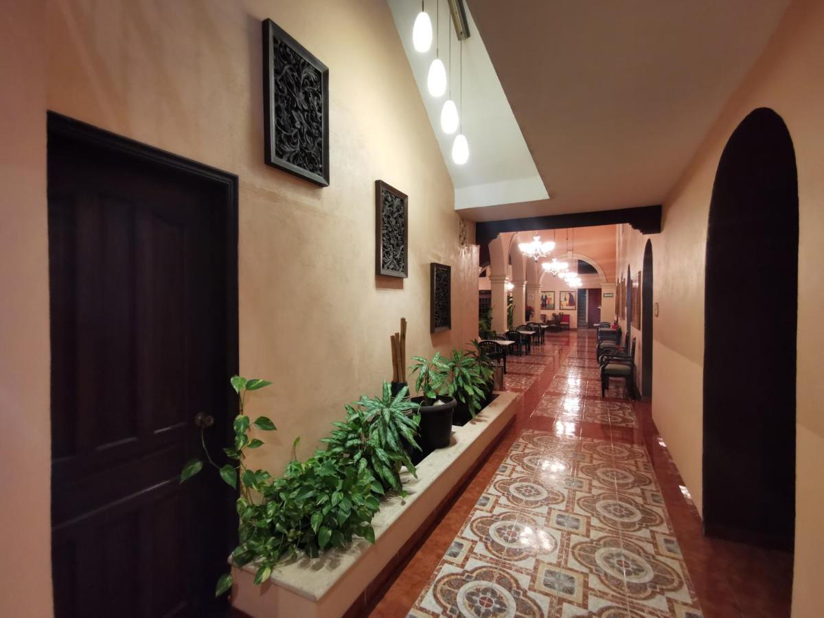 Hotel Doralba Inn Merida Exterior photo