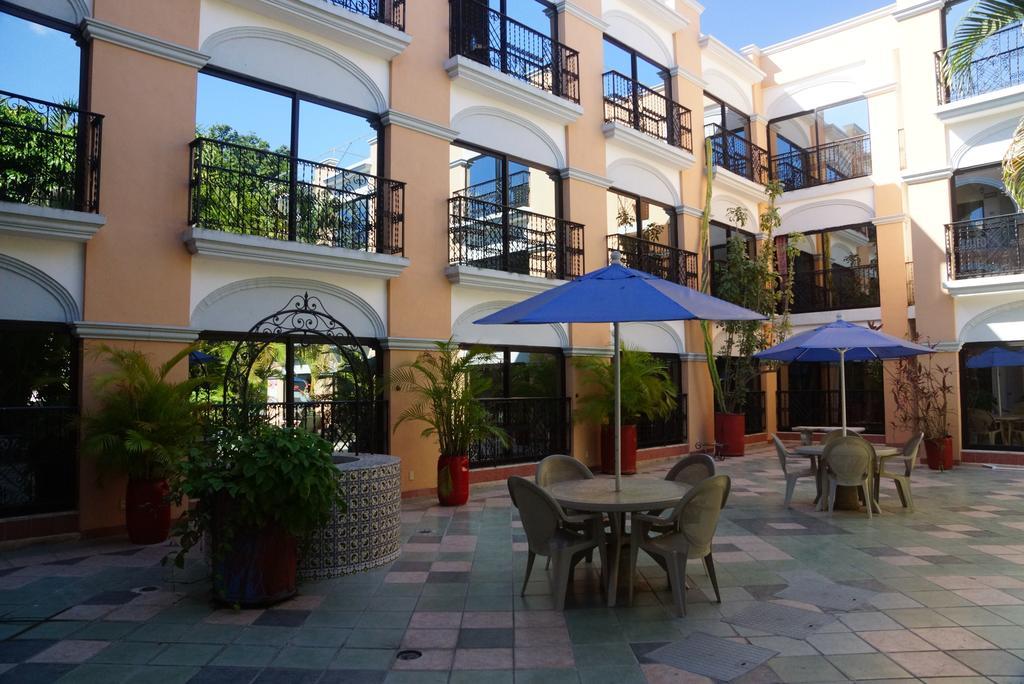 Hotel Doralba Inn Merida Exterior photo