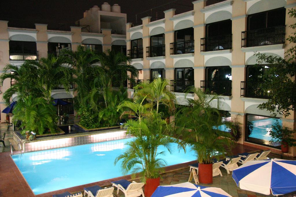 Hotel Doralba Inn Merida Exterior photo