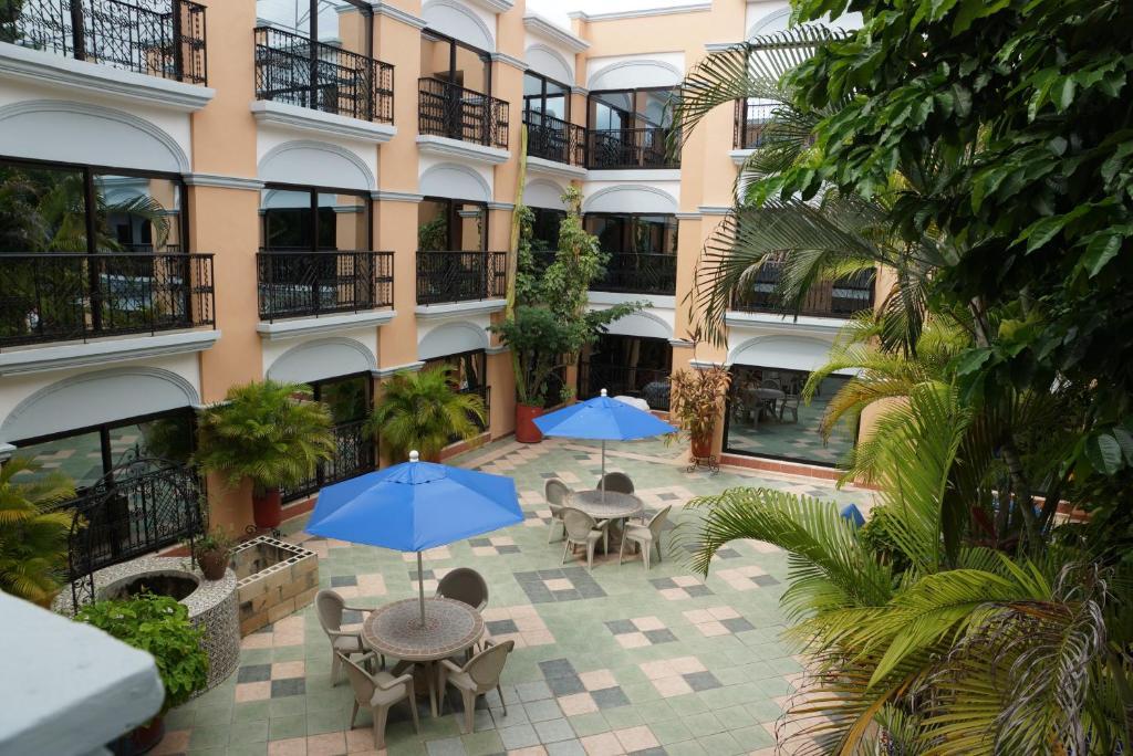 Hotel Doralba Inn Merida Exterior photo